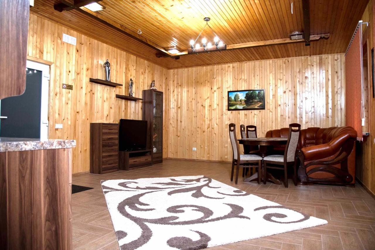 Вілія Hotell Lomacineţi Exteriör bild
